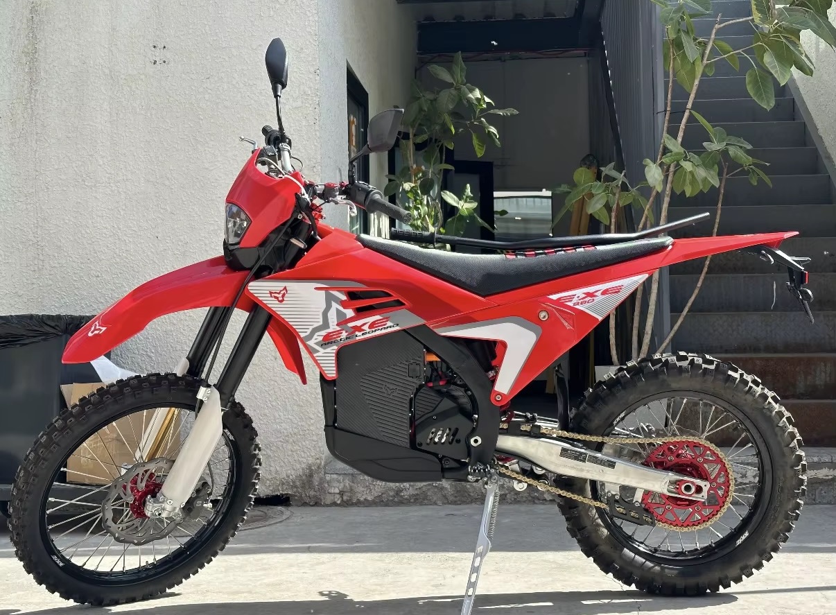 E-XE880 STREET LEGAL – ENDURO L3E A1 – immagine 17