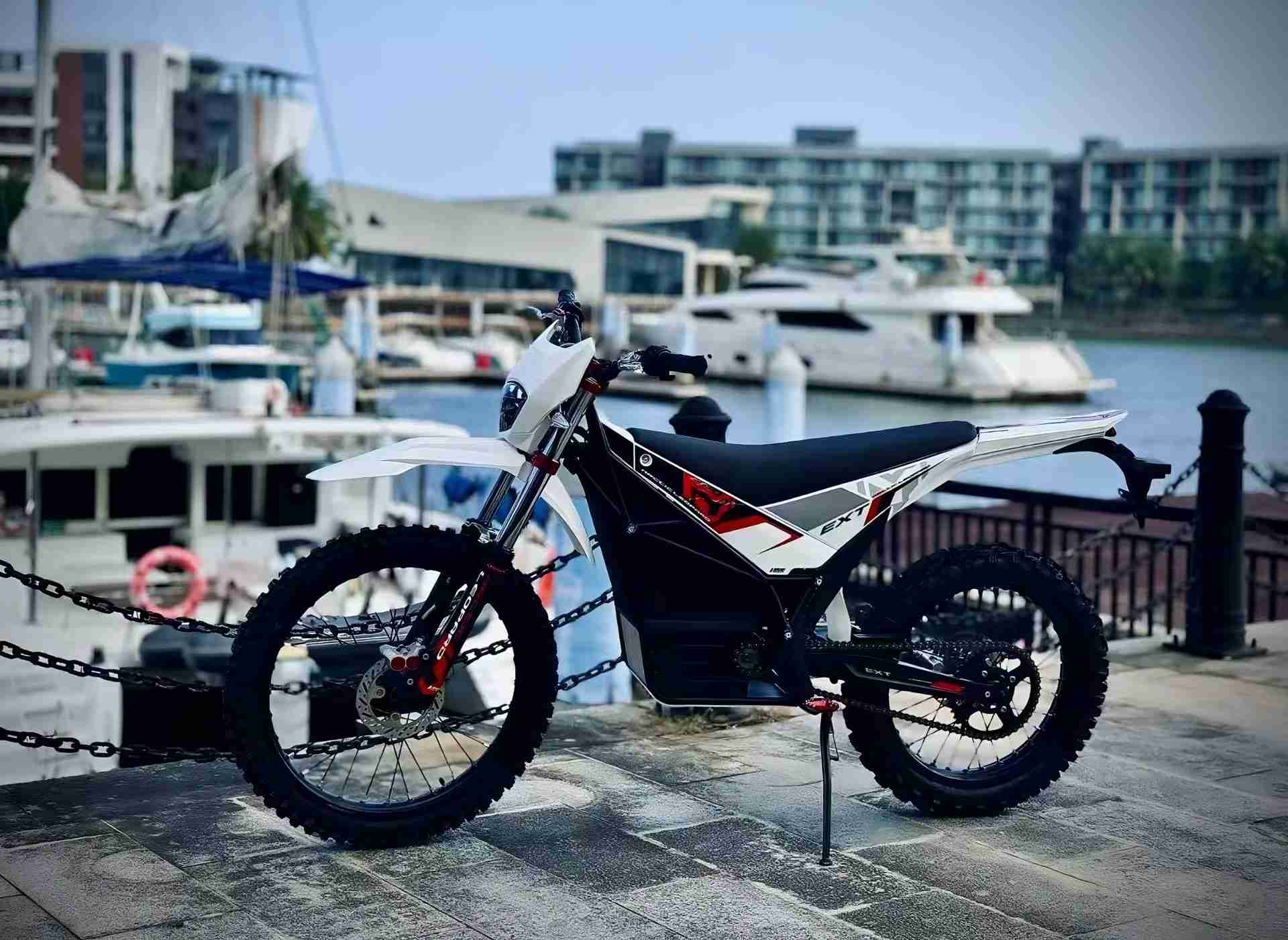 E-XT500 STREET LEGAL – OFF ROAD – immagine 3